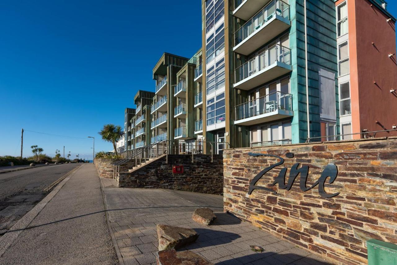 Apartment 22 Zinc *